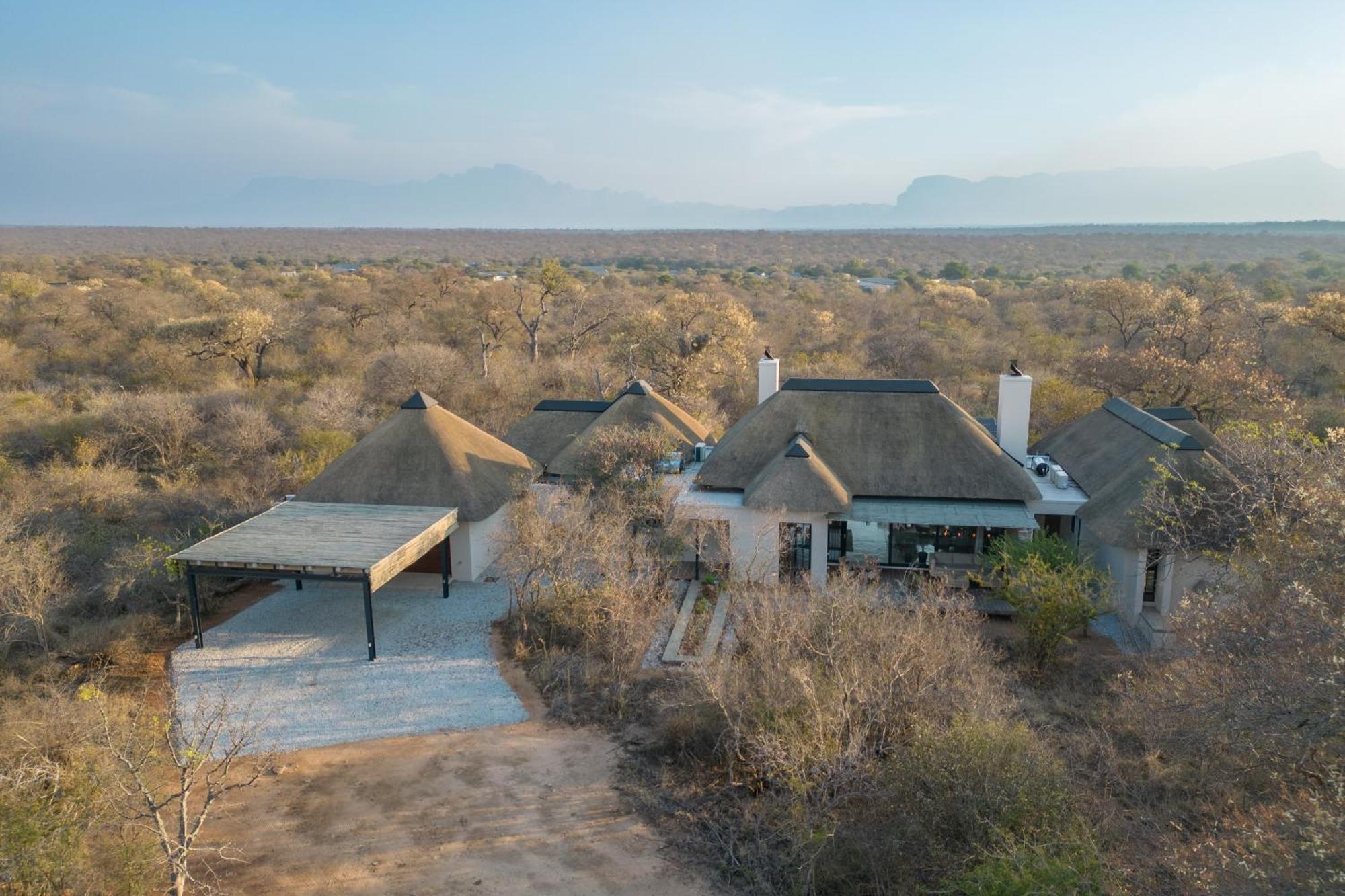 Villa Lanterfant - Luxury Stay In Nature - Solar Powered Худспрут Экстерьер фото